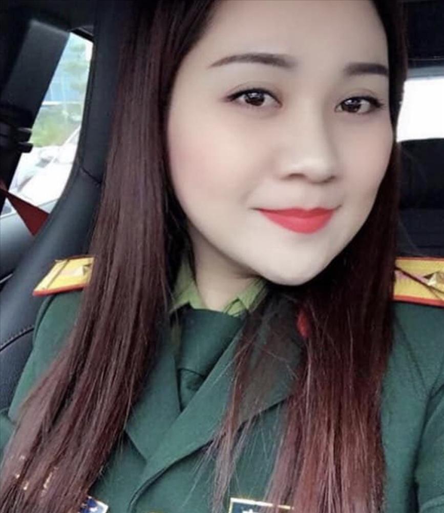 NSND trẻ nhất thiên đình: Là con trai NSƯT kỳ cựu, 2 lần đò mới viên mãn, U50 làm bố bỉm chăm 3 con-8