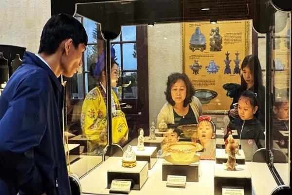 Đà Lạt chấm dứt hoạt động thuyền đạp vịt trên hồ Xuân Hương-2