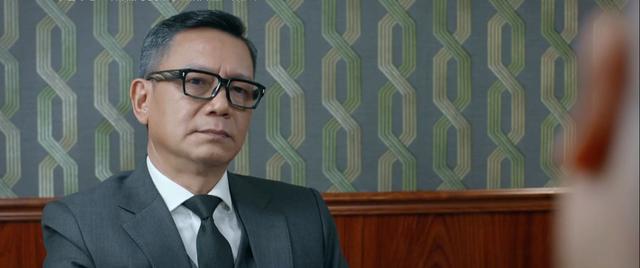 Mỹ nhân Hà thành U60 trẻ đẹp đến khó tin, vừa làm Đại tá quân đội vừa chăm chồng khéo léo thế này-7