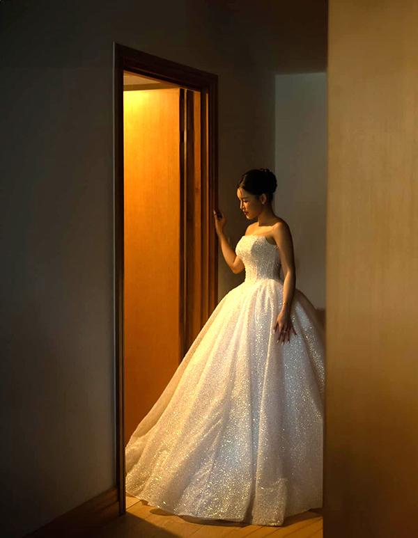 Hình ảnh hiếm hoi trong đám cưới đẹp như mơ của thủ môn Đặng Văn Lâm và vợ hot girl hơn tuổi-4