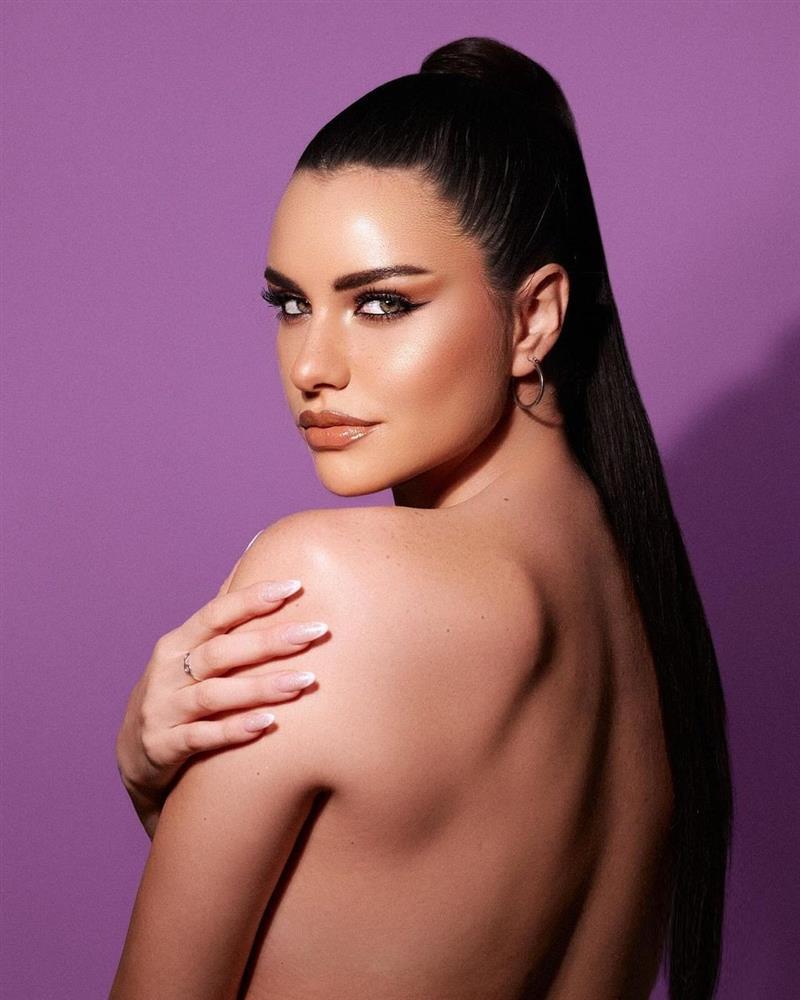 Nữ ca sĩ cao 1m75 đăng quang Hoa hậu Hoàn vũ Chile-3