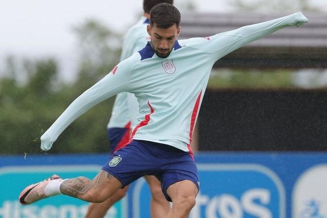 Tốp 10 cầu thủ giá trị tăng vọt nhờ EURO 2024-5