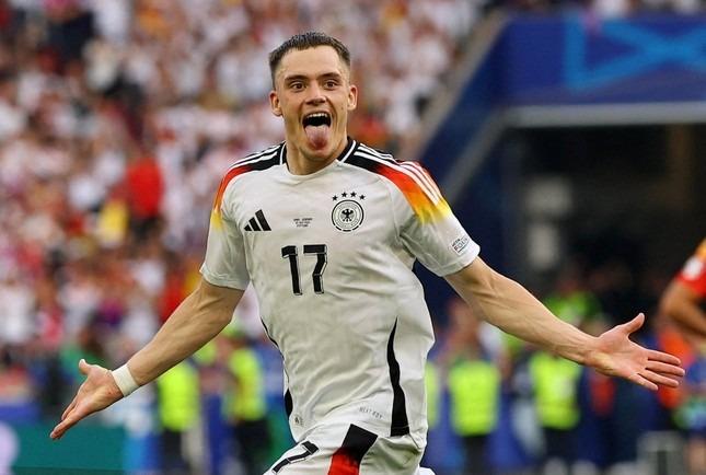 Tốp 10 cầu thủ giá trị tăng vọt nhờ EURO 2024-9