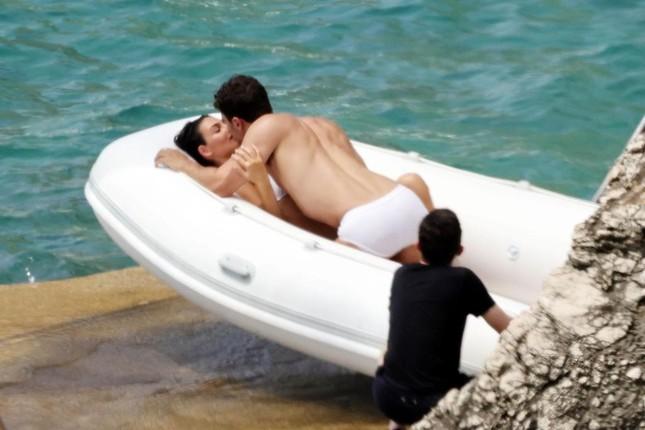 Hậu trường quay quảng cáo của bạn gái Leonardo DiCaprio-3