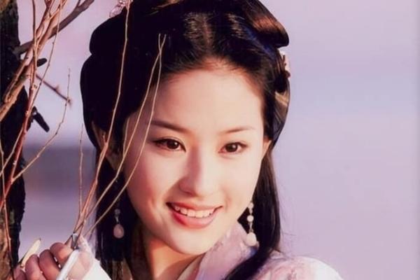 Báu vật của showbiz về quê chăn vịt, sống một mình bình yên-14