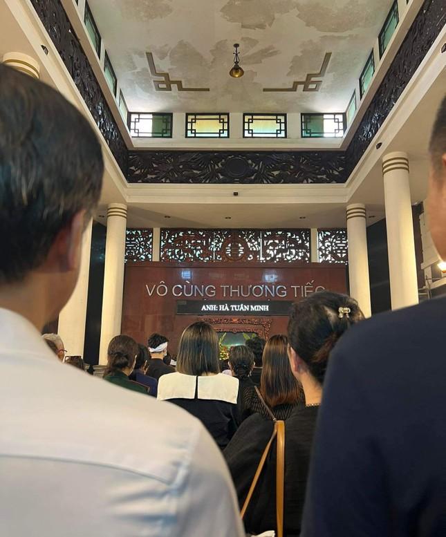 Đồng nghiệp bàng hoàng trong tang lễ nghệ sĩ Minh Mon qua đời ở tuổi 34-2