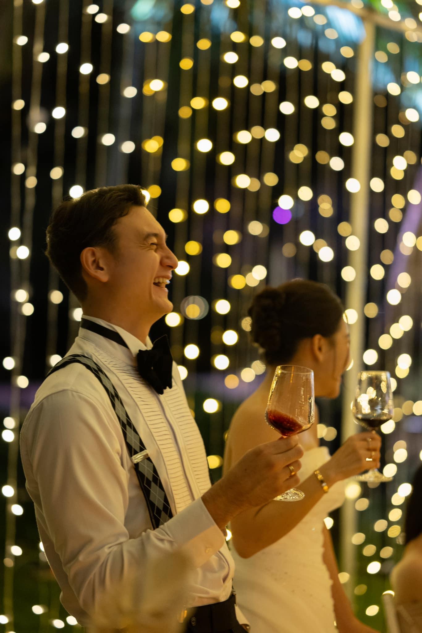 Ảnh cưới đẹp như mơ giờ mới tiết lộ của Đặng Văn Lâm-11