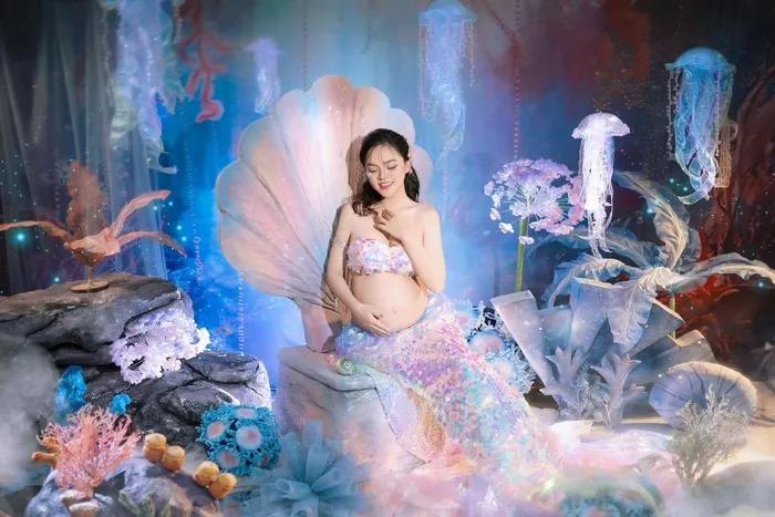 Thu Quỳnh hóa thân thành nàng tiên cá, khoe ảnh thời mang bầu-3