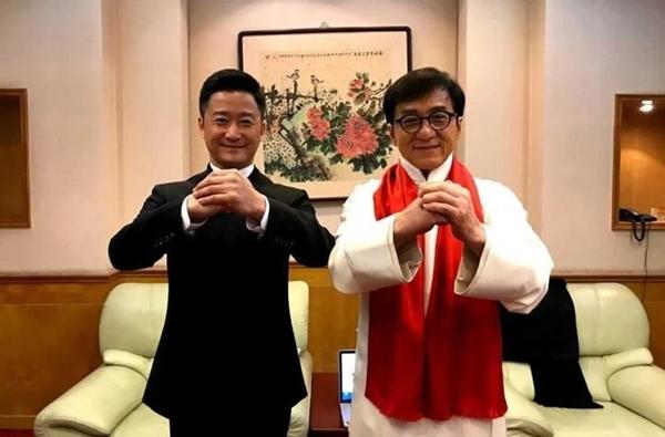 Bị hỏi liệu có đánh thắng Ngô Kinh, Thành Long tuyên bố một câu xanh rờn-3