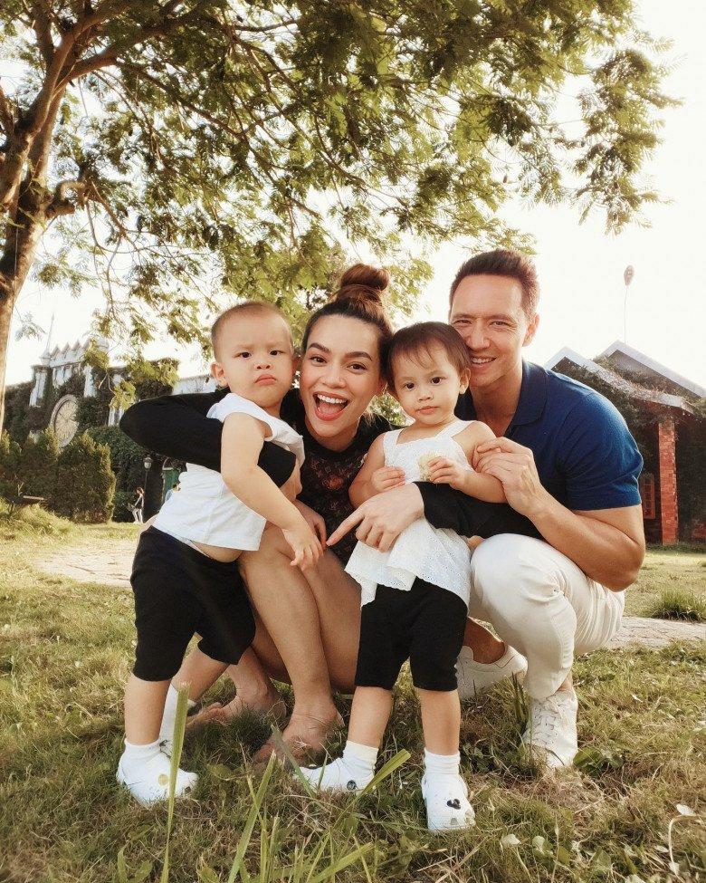 Từng khổ vì con không sõi tiếng Việt, Hồ Ngọc Hà quyết dạy Lisa và Leon dù đang ở quê nội-2