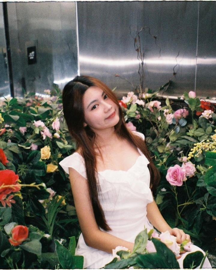 Con gái út của Quyền Linh: Nhan sắc thăng hạng ở tuổi 16, gu thời trang cá tính-8