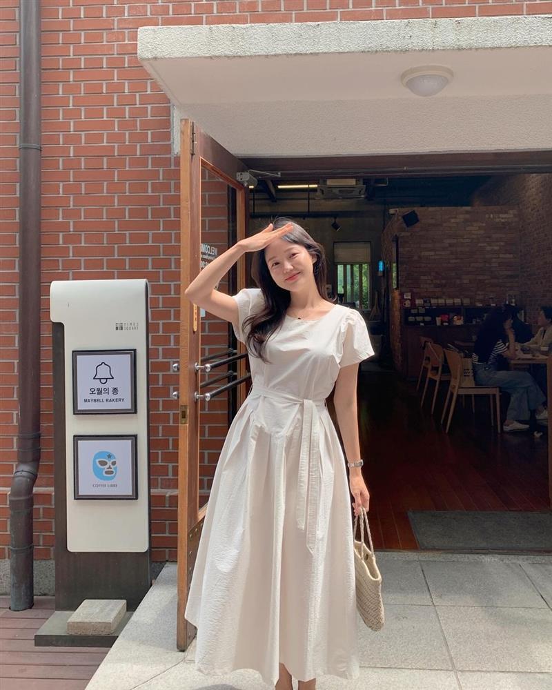 1001 kiểu váy trắng tinh khôi lên hình đẹp như nàng thơ-1