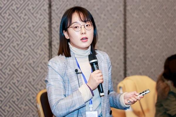 Tốt nghiệp tiến sĩ tuổi 24, chàng trai được bổ nhiệm thành phó giáo sư-3