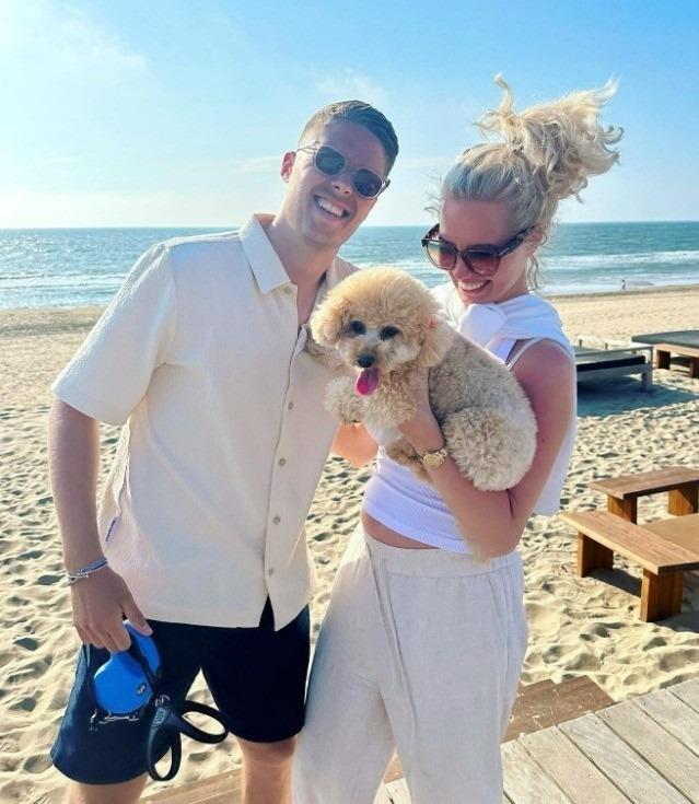 Dàn WAGs nóng bỏng, giỏi kiếm tiền của tuyển Hà Lan-5