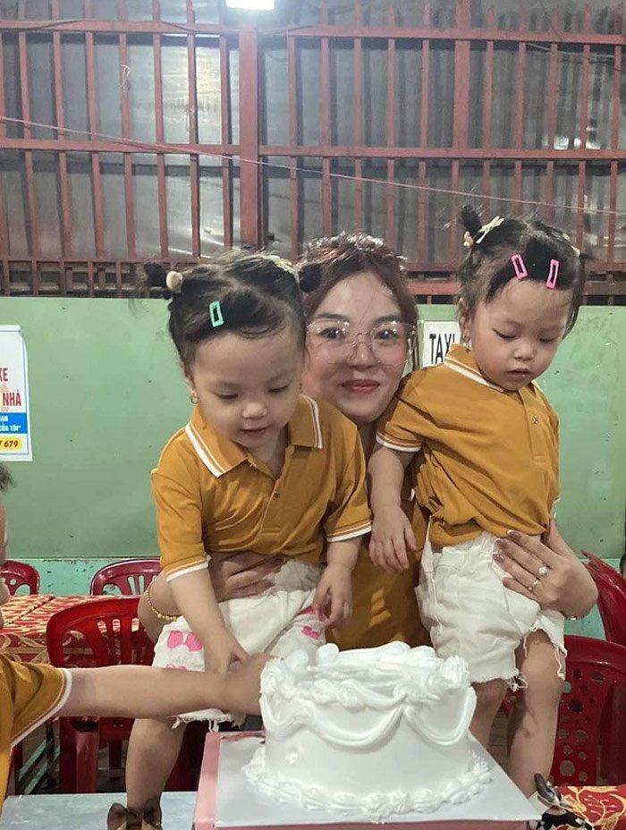 Độc lạ Nghệ An: Gia đình có tới 4 cặp sinh đôi-3