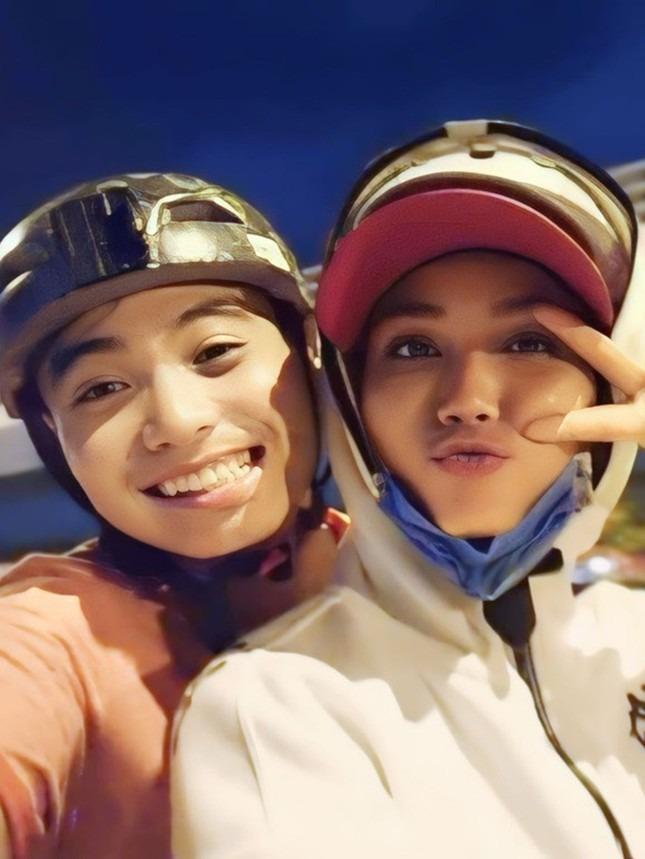 Bạn trai đăng ảnh với Hoa hậu HHen Niê-1