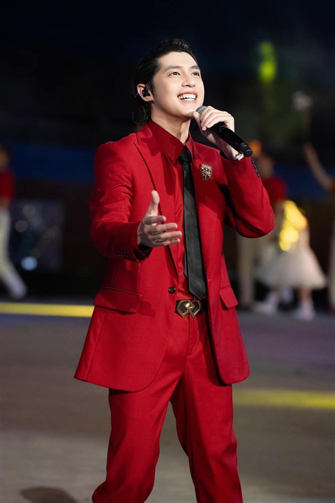 3 mỹ nam trẻ tuổi, độc thân, siêu giàu của showbiz Việt-7