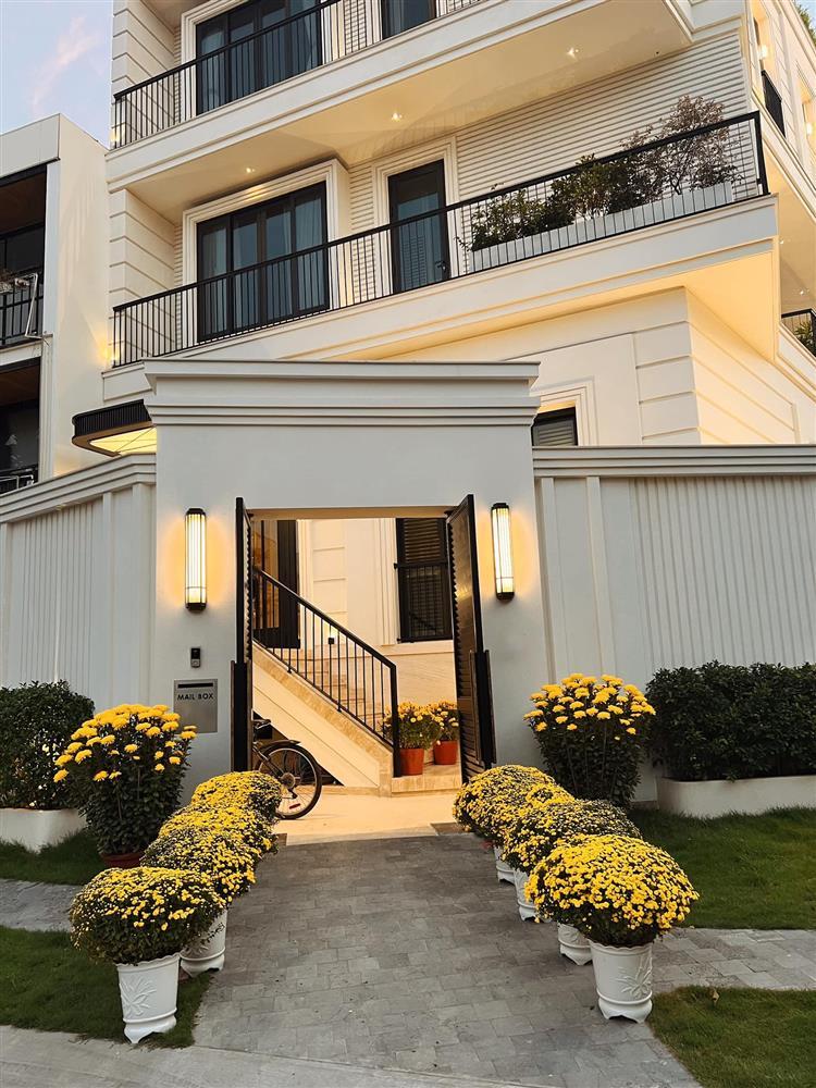 3 mỹ nam trẻ tuổi, độc thân, siêu giàu của showbiz Việt-8