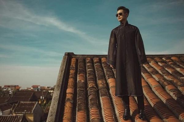 Vụ ca sĩ Đức Tuấn chụp hình trên nóc nhà cổ Hội An: Xử lý nghiêm để làm gương-2