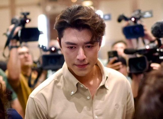 Đến lượt ngọc nữ Thái Lan khóc ở họp báo-2