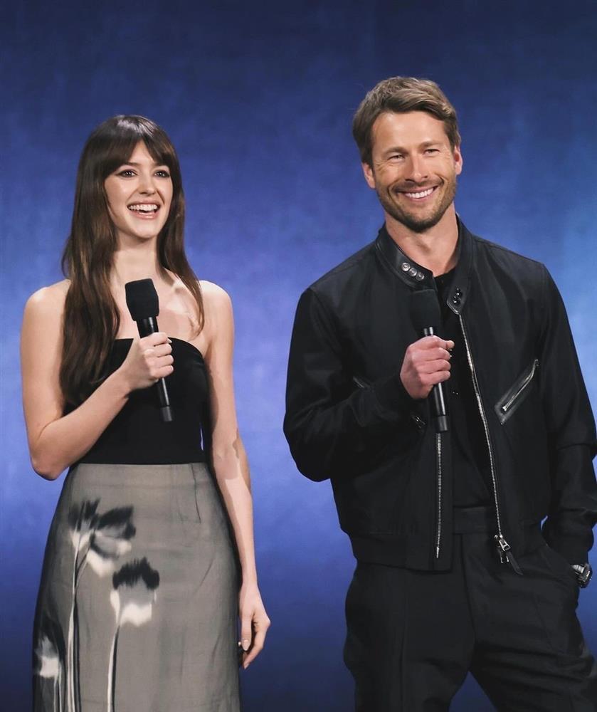 Nhan sắc gái thành thị không thua kém hoa hậu trong bom tấn 5000 tỷ-3