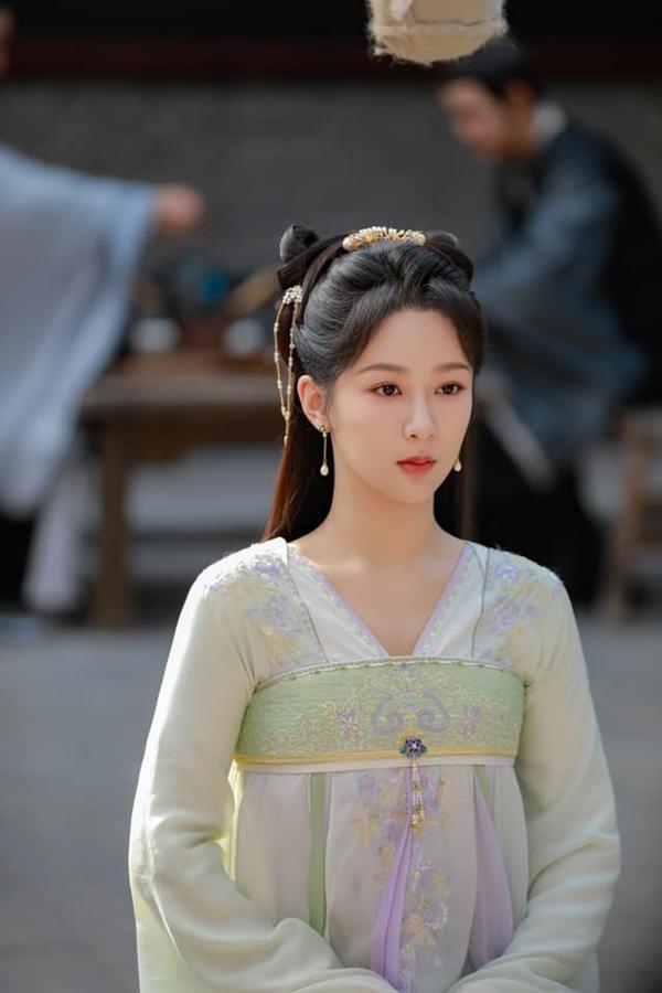 Tiền thù lao Dương Tử vượt mặt Lưu Diệc Phi khi đóng Trường Tương Tư phần 2-3