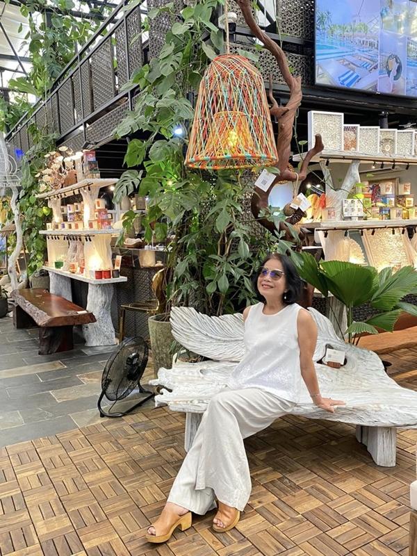 Nữ NSƯT là cháu vua Nguyễn: Đệ nhất đào thương nổi danh, tuổi 62 đẹp đài các, sống khiêm nhường-7