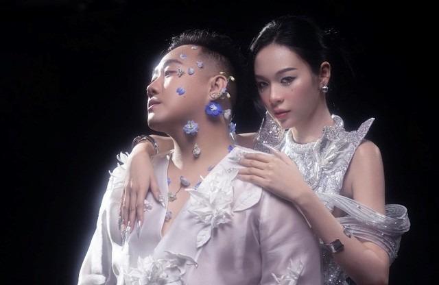 Trung Quân nghiêm khắc khi làm thầy giáo cho Phí Phương Anh-1