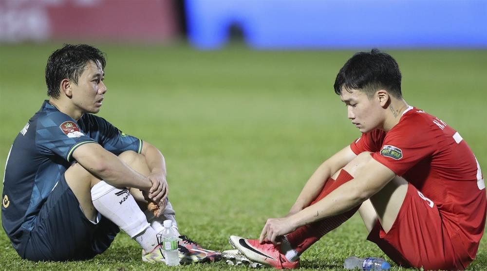 Hoàng Đức có thể gia nhập HAGL: Hai nửa buồn, vui của bầu Đức-1