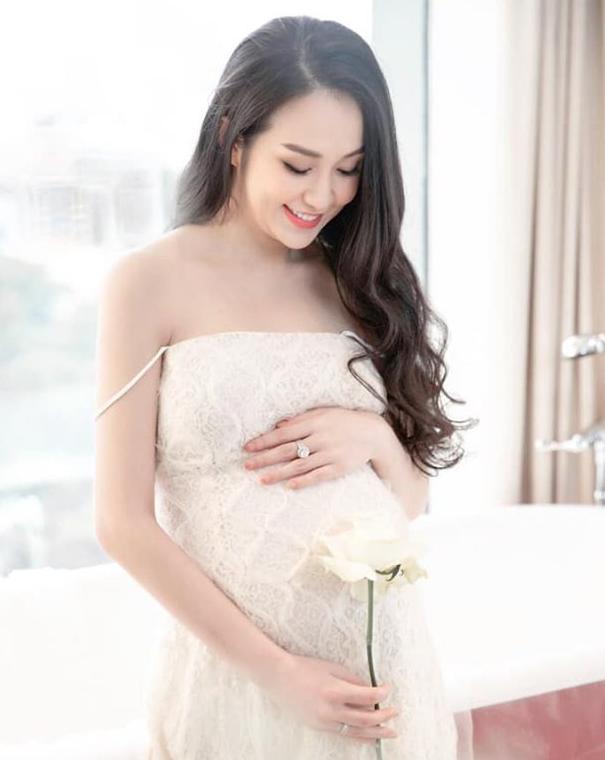 Hội vợ bầu Anh trai vượt ngàn chông gai: Người trải qua phút sinh tử khi sinh con, người không dám đẻ thêm vì ám ảnh-7