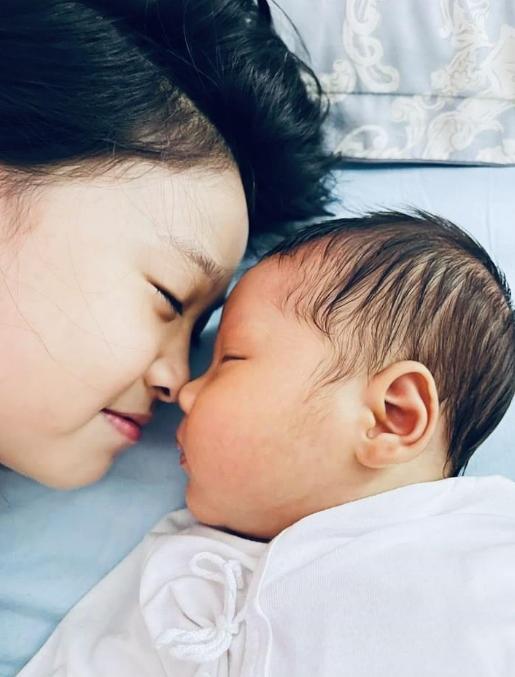 Hội vợ bầu Anh trai vượt ngàn chông gai: Người trải qua phút sinh tử khi sinh con, người không dám đẻ thêm vì ám ảnh-9