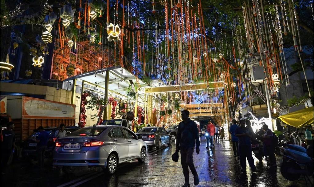 Đám cưới con trai tỷ phú Ấn Độ khiến cả thế giới choáng váng-2