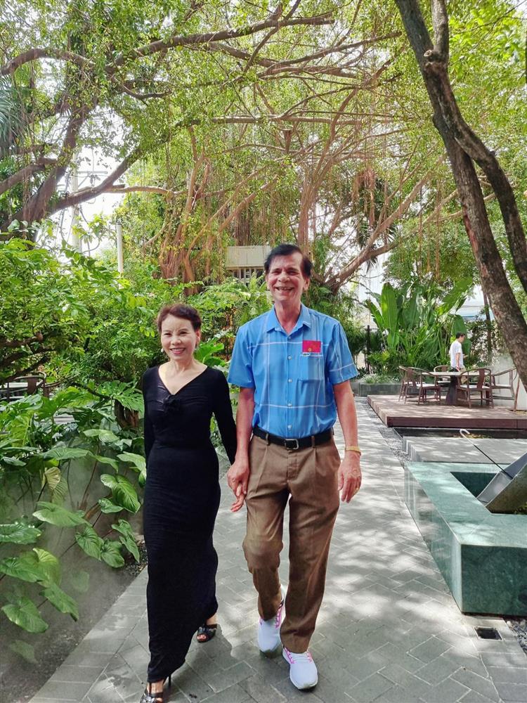 Bố mẹ Hồ Ngọc Hà: Thời trẻ đẹp như minh tinh điện ảnh, U70 vẫn xưng anh - em ngọt xớt-5