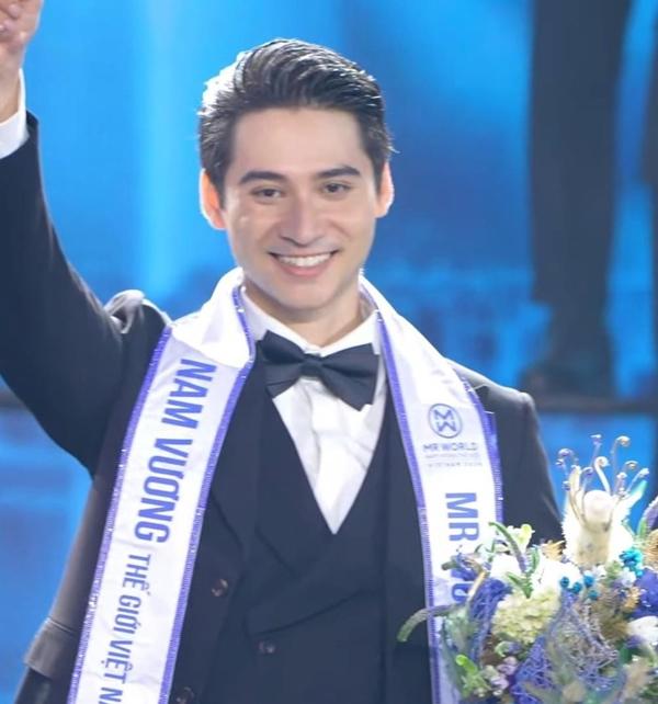 Có bố là võ sư, Mr World Vietnam 2024 Tuấn Ngọc giỏi tiếng Anh và nhiều tài lẻ-1