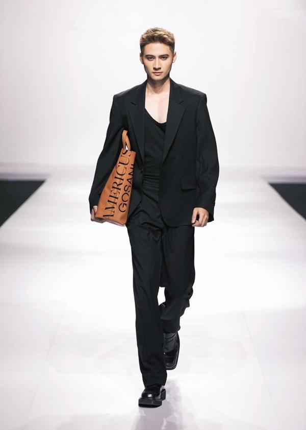 Có bố là võ sư, Mr World Vietnam 2024 Tuấn Ngọc giỏi tiếng Anh và nhiều tài lẻ-9