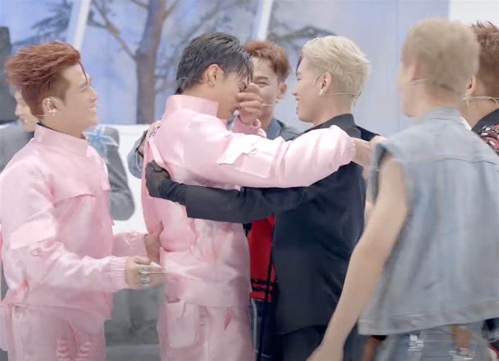 Đức Phúc, Song Luân khóc nức nở vì kết quả show Anh trai say hi-5