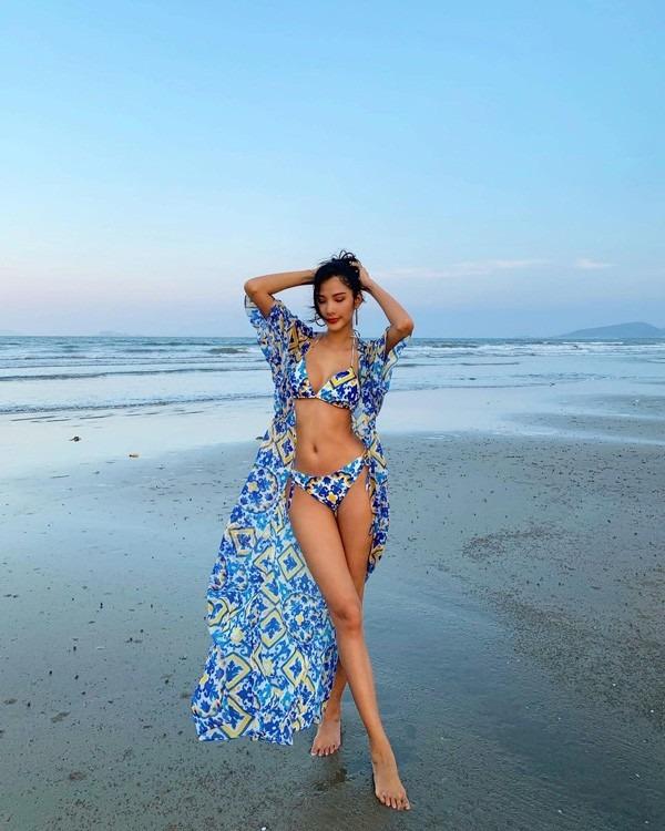 Từng bị chê gầy gò thiếu sức sống, Hoàng Thùy có màn đá bay thân hình gầy gò đỉnh nhất Vbiz-5