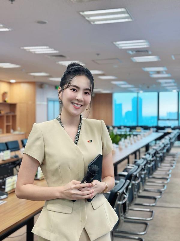 MC Mai Ngọc có làn da căng mọng ở tuổi 34 nhờ thói quen hàng ngày ít ai biết-1