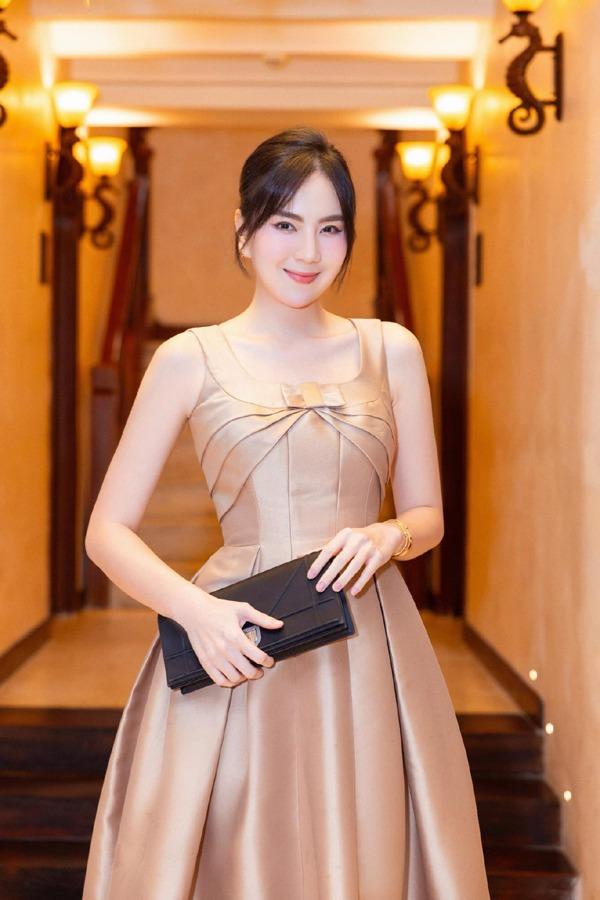 MC Mai Ngọc có làn da căng mọng ở tuổi 34 nhờ thói quen hàng ngày ít ai biết-7