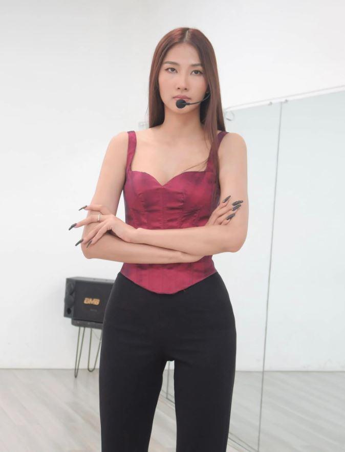 Hoàng Thuỳ và 4 lần vạch mặt đồng nghiệp: Từ nhiếp ảnh đến Hoa hậu, không trừ ai-2