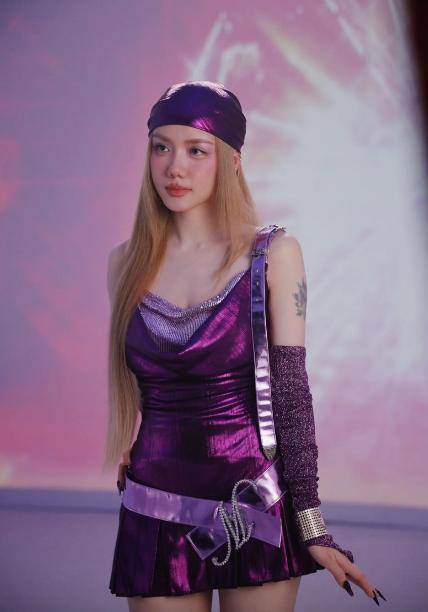 Phương Linh và Phương Ly, giống nhau như chị em sinh đôi nhưng gu ăn mặc khác xa ở độ tuổi U40-4