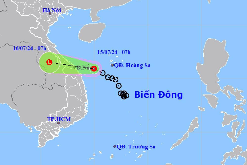 Áp thấp nhiệt đới đổ bộ bờ biển miền Trung chiều nay, mưa lớn nhiều nơi-1