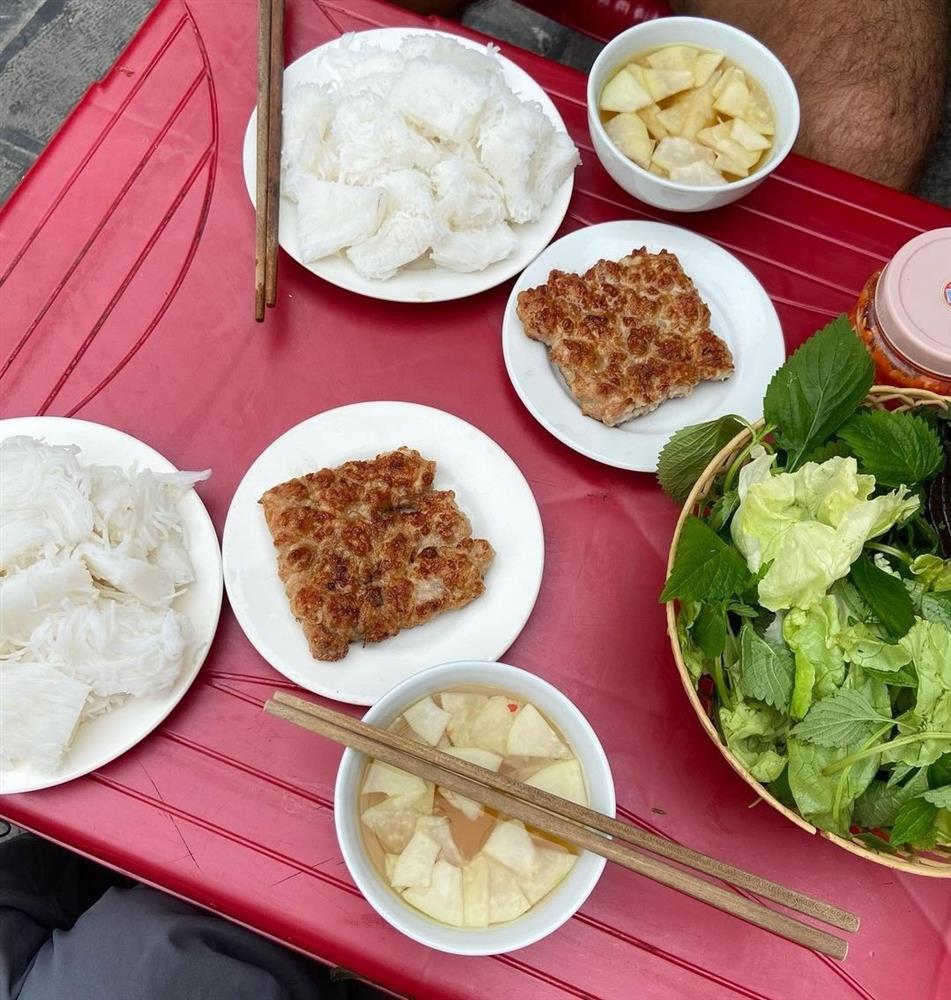 Khách Tây mê món bún đặc biệt ở Ninh Bình, gọi thêm để ăn ‘cho bõ thèm’-3