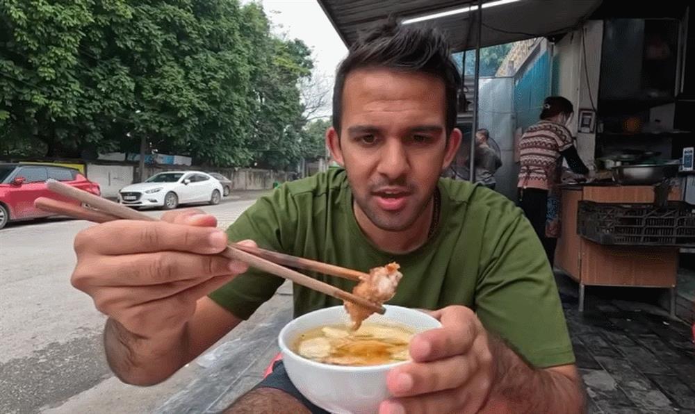 Khách Tây mê món bún đặc biệt ở Ninh Bình, gọi thêm để ăn ‘cho bõ thèm’-4