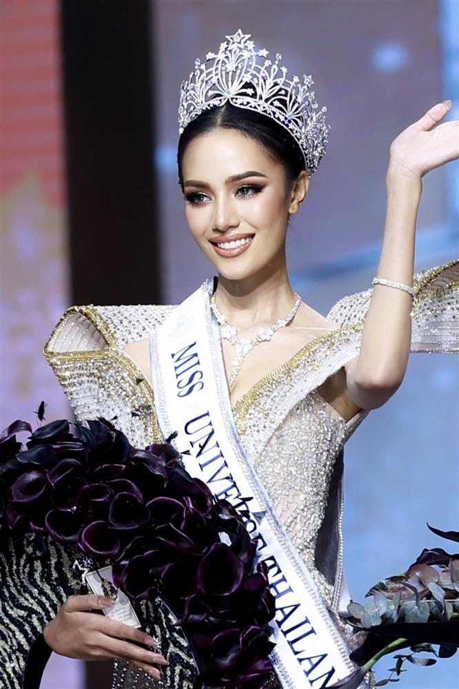 Nhan sắc quyến rũ của tân Hoa hậu Hoàn vũ Thái Lan 2024-2