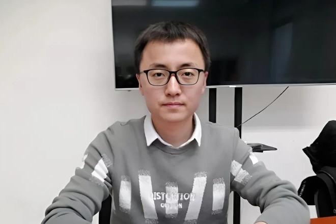 Tốt nghiệp tiến sĩ tuổi 24, chàng trai được bổ nhiệm thành phó giáo sư-1