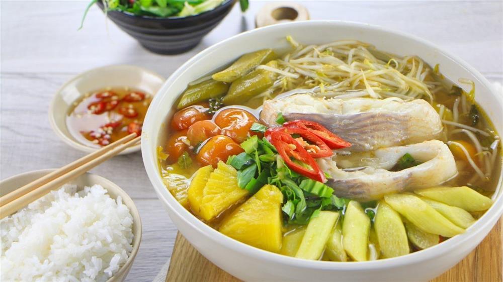 Canh chua cá, lẩu cá linh lọt top món ngon nhất thế giới-2