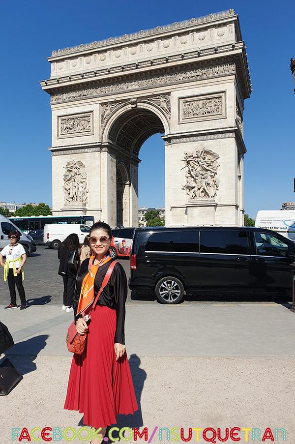 Đời thực của nữ NSND cải lương tài sắc: U50 độc thân, không gặp áp lực lấy chồng-7