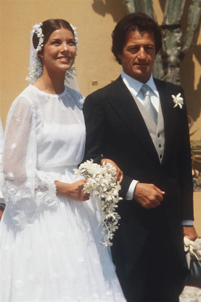 4 bộ váy cưới cổ tích của Hoàng gia Monaco: Đắt đỏ bậc nhất, từng chi tiết đều mang tính biểu tượng thế kỷ-3