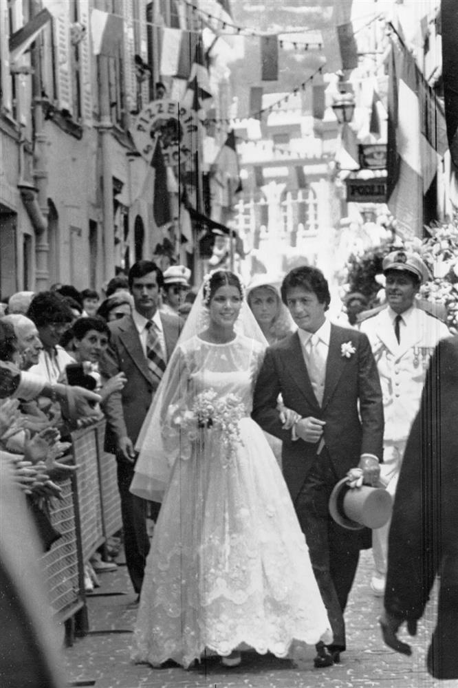 4 bộ váy cưới cổ tích của Hoàng gia Monaco: Đắt đỏ bậc nhất, từng chi tiết đều mang tính biểu tượng thế kỷ-4